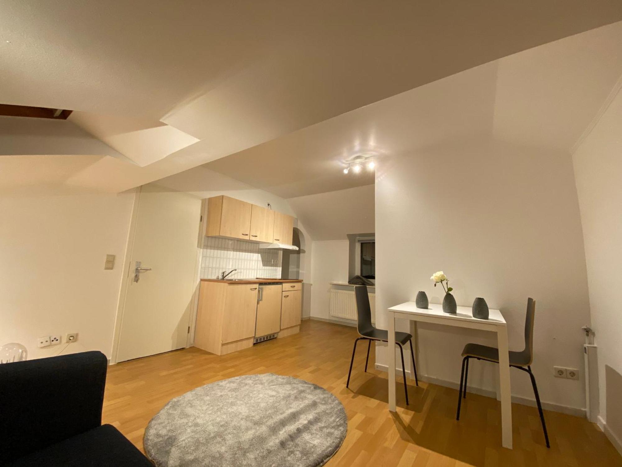 Apartment Simple Near Kirchberg *